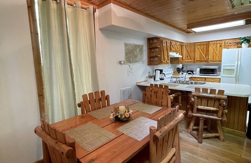 Topton Cabina | Mountain Memory Cabin