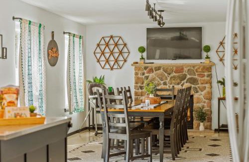 Long Pond Casa | Mountain Mindset by AvantStay Pool Hot Tub Game Room Firepit
