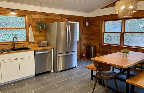 Sylva Cabina | Mountain Modern Cabin minutes from WCU, Sylva, & the Tuckaseegee River