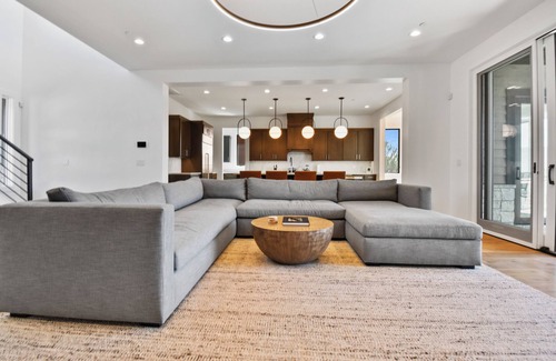 Heber Casa | Mountain Modern luxury in Red Ledges, Min 90 Day Stay