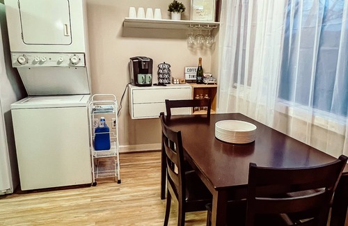 Sugar Mountain Condominio | Mountain Oasis fo Cozy & Peaceful View - Walk 2 All Seasons Resort - Fireplace