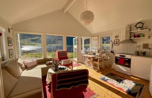 Bjrnsand Chalet De Esquí | Mountain Panorama