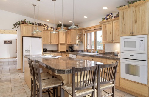 Pole Creek Meadows Casa | Mountain Peak 4 Bedroom Home by RedAwning