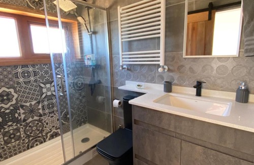 Malalcahuello Chalet De Esquí | Mountain Refuge with hot tub inclusive