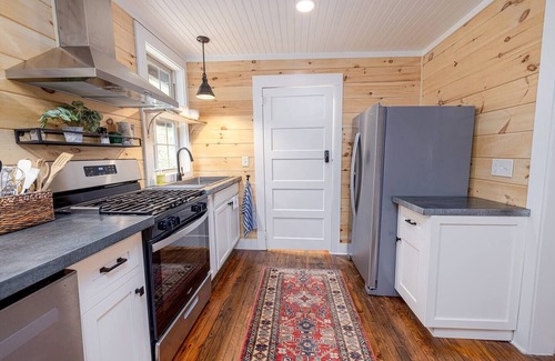 Mountain Rest Cabina | Mountain Rest Cottage Ivy Suite