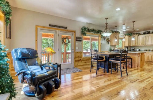 Meadow View Heights Cabina | Mountain retreat in Duck Creek. Prime location.