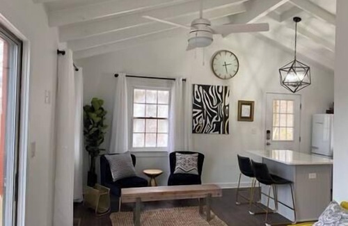 Batesville Casa | Mountain Retreat: Virginia Foothills