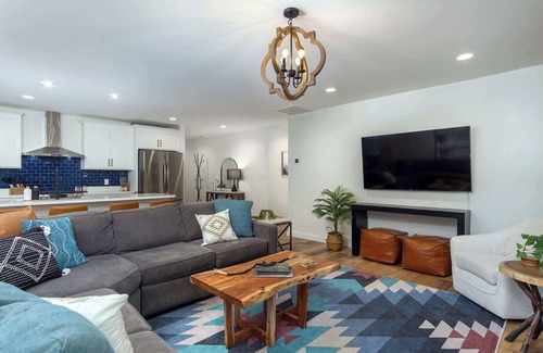 Mars Hill Casa | Mountain Retreat~Game Rm~Hot Tub~FirePit~Mtn Views