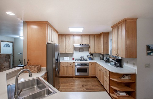 Colfax Casa | Mountain Retreat, Pool Table, Close to Skiing by RedAwning