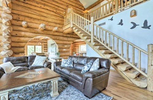 Glenwood Springs Casa | Mountain Retreat with Deck Ski, Soak, Golf and Hike!