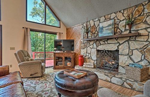 Otto Casa | Mountain Retreat with Decks, Hot Tub, and Games!