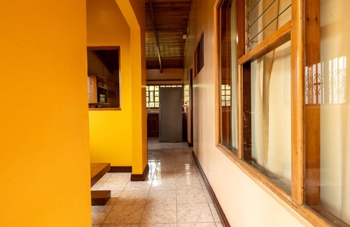 Pacayas Casa | Mountain retreat with virgin forest views, ideal for rest or remote work