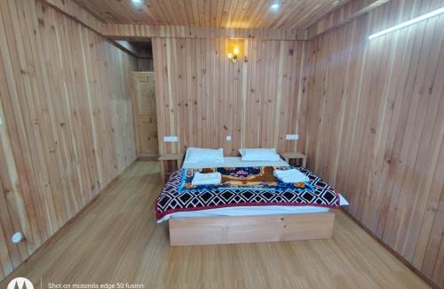Gushaini Casa | Mountain River View