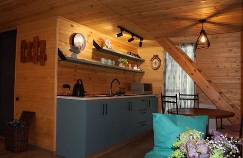 Stepantsminda Chalet De Esquí | Mountain Serenity at cozy, Kazbegi Chalet