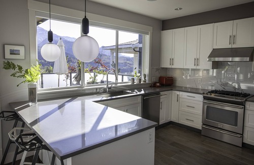 Garibaldi Highlands Casa | Mountain Serenity Meets Luxury