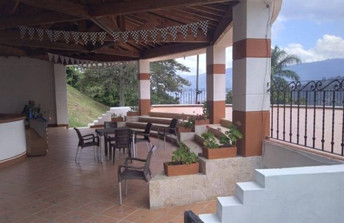 Copacabana Casa | Mountain Side Copacabana Finca Sleeps 35