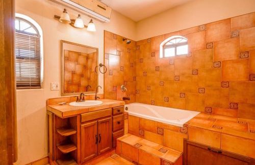 Rancho El Dorado Casa | Mountain side tranquility
