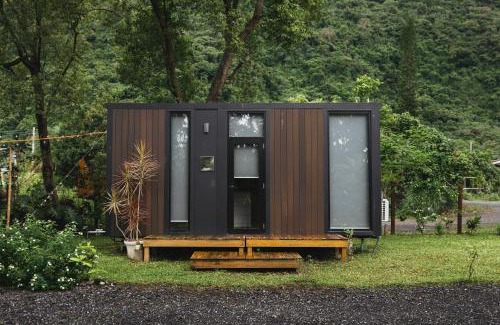 Hualien Casa | Mountain Silhouette Cottage 2 by Tiny Away