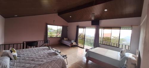 Monteverde Casa | Mountain & sunset view Villa, Monteverde