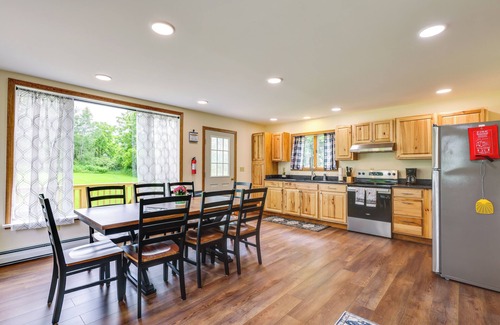 Granville Casa | Mountain & Sunset Views: Upstate Family Home
