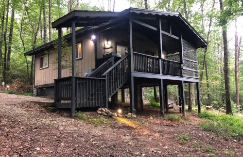Sautee Nacoochee Casa | Mountain-top Cabin Get-away with Hot tub and a View