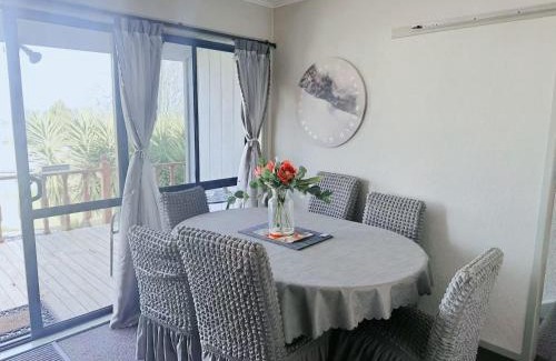 Rotorua Casa | Mountain Top kiwi star holiday home