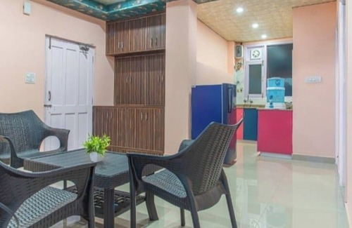 Shimla Casa | Mountain View 2BHK | Humble Homestay | 8km Mall