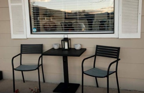 Englewood Casa | Mountain View 3 Bed - 2 Bath Freshly Remodeled