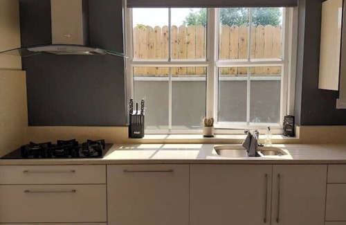 Keadue Casa | Mountain view 3bed home on west coast of Ireland. 5km outside Ballina Co. Mayo