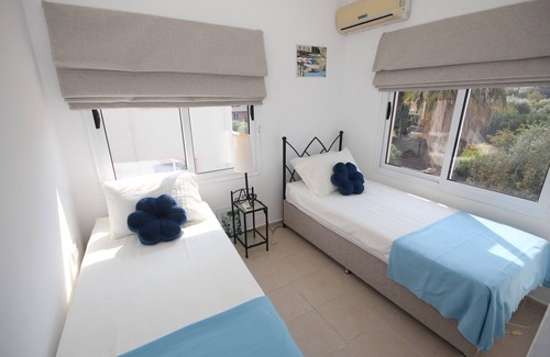 Karsiyaka Casa | Mountain View Apartment
