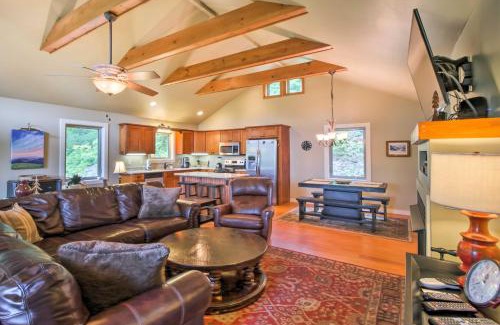 Boone Casa | Mountain View Boone Home Close to Blue Ridge Pkwy!