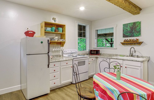 Mountain View Cabina | Mountain View Cabin Near White River: Fish & Float
