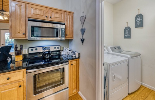 Big Canoe Casa | Mountain View Cabin All Suites+Hot Tub+Firepit+Game Room+Karaoke+EV Charger