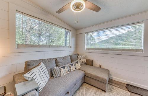 Ruidoso Casa | Mountain-View Cabin with Hot Tub in Ruidoso!