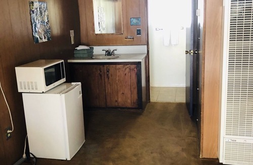 Wrightwood Hotel | Mountain View Cabins