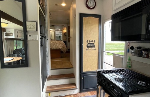 Ovando Casa | Mountain View Camp in the beautiful Blackfoot Valley of Montana.