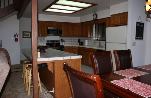Midpines Chalet De Esquí | Chalet con vista a la montaña