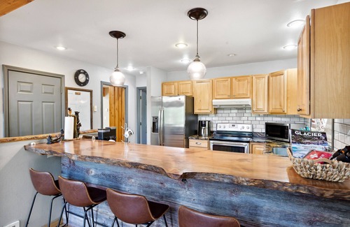 Kalispell Casa | *Mountain View* Entire Upstairs CHALET, Kalispell, MT