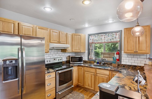 Kalispell Casa | *Mountain View* Entire Upstairs CHALET, Kalispell, MT