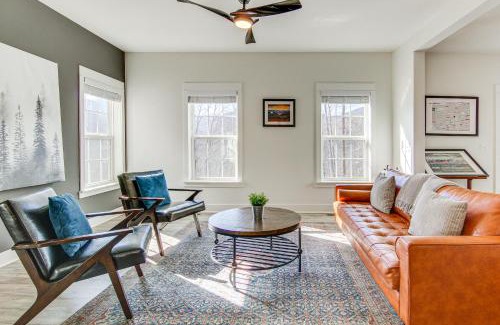 Marion Casa | Mountain View, Fire Pit Roomy Blue Ridge Home!
