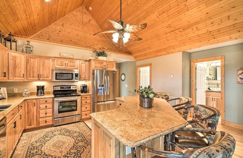 Franklin Casa | 3BR Franklin House w / múltiples cubiertas y vistas Mtn!