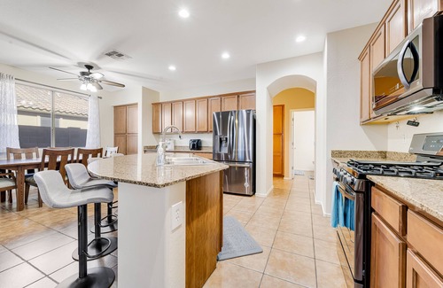 Avondale Casa | Mountain-view gem - 2 large living rooms, heated pool, enclosed yard, AC & W/D