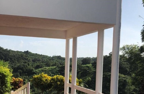 Orange Bay Cama Y Desayuno | Mountain View Guest Resort