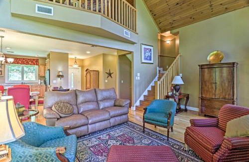Bryson City Casa | Mountain View Home Hike, Raft, Golf and More!