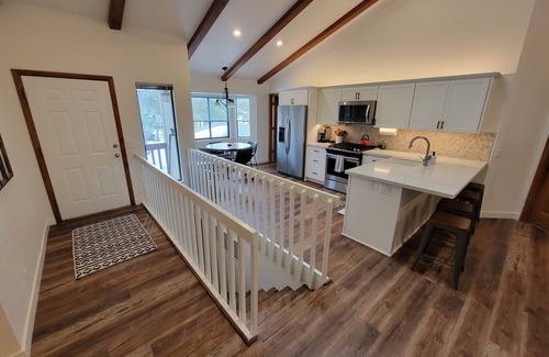 Flagstaff Cabina | Mountain View Home in the Country Club w/AC!