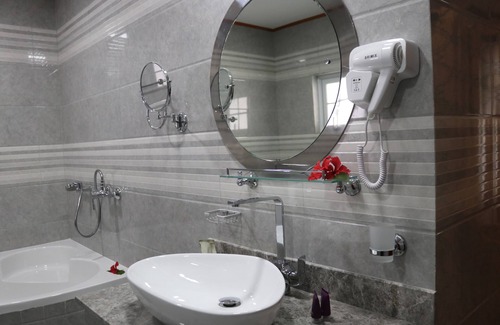 La Digue Hotel | Mountain View Hotel