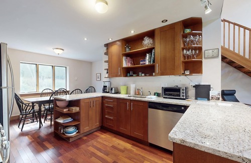 Morrisville Casa | Mountain view house w/ two fireplaces, BBQ, w/d, jacuzzi, wifi, a/c
