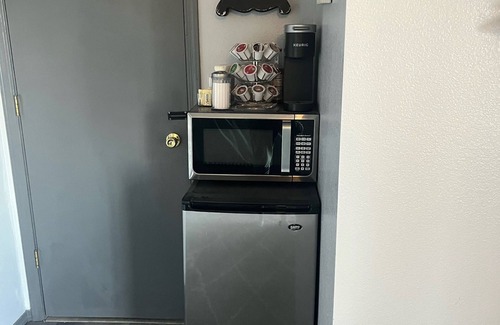 Knik-Fairview Casa | Mountain View Loft