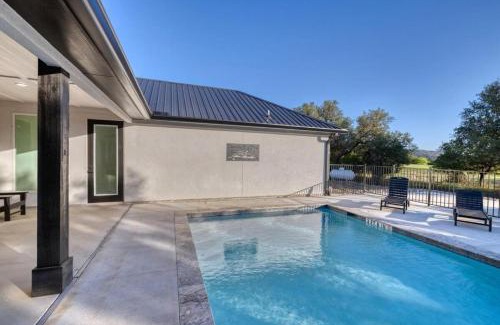 Sabinal Casa | Mountain View Manor