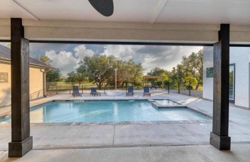 Sabinal Casa | Mountain View Manor